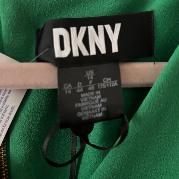 Emerald Green Dress - Picture 2 of 2